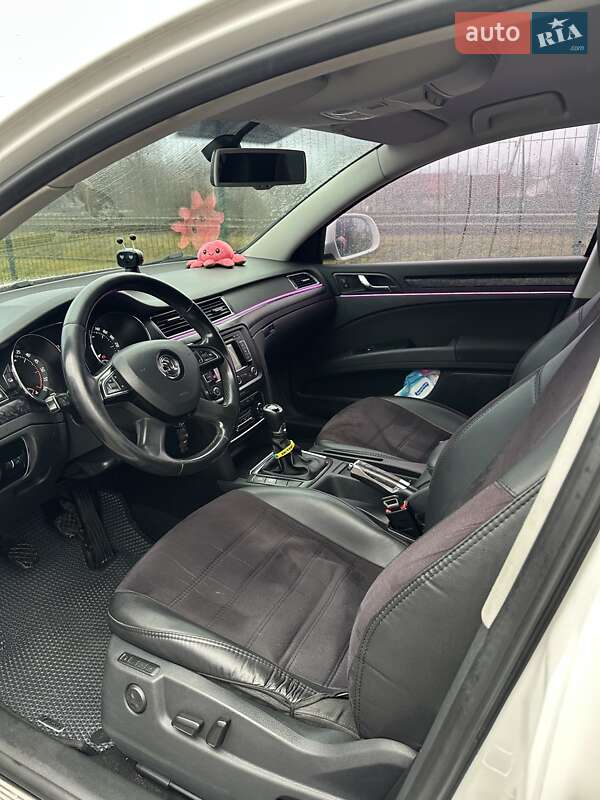 Ліфтбек Skoda Superb 2013 в Звягелі