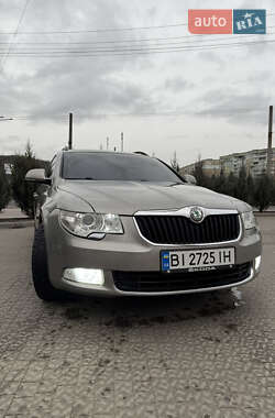 Универсал Skoda Superb 2011 в Полтаве