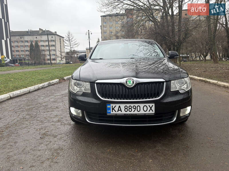 Skoda Superb 2011 Skoda Superb 2011