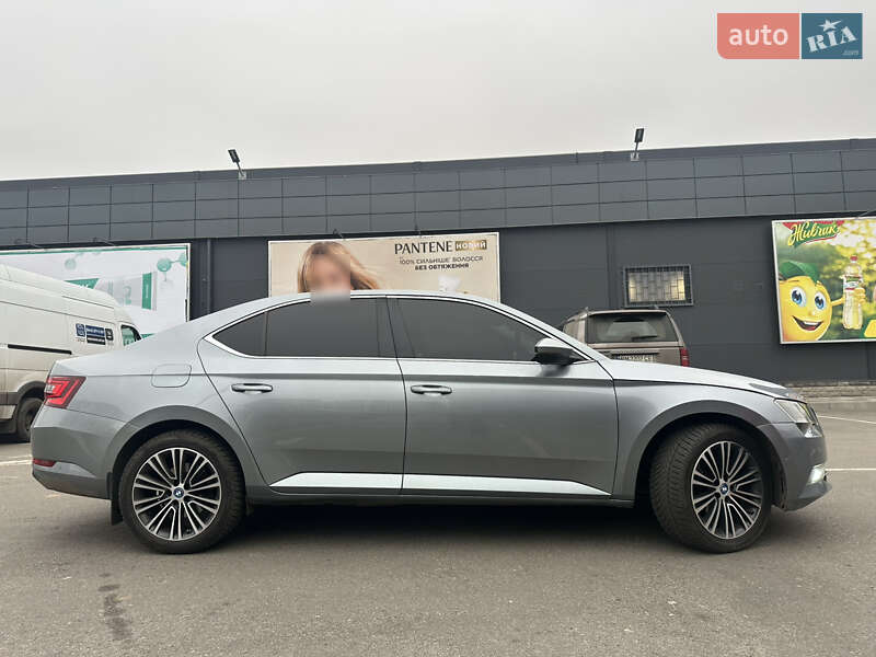 Лифтбек Skoda Superb 2016 в Киеве фото 6 Лифтбек Skoda Superb 2016 в Киеве
