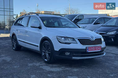 Універсал Skoda Superb 2015 в Рівному