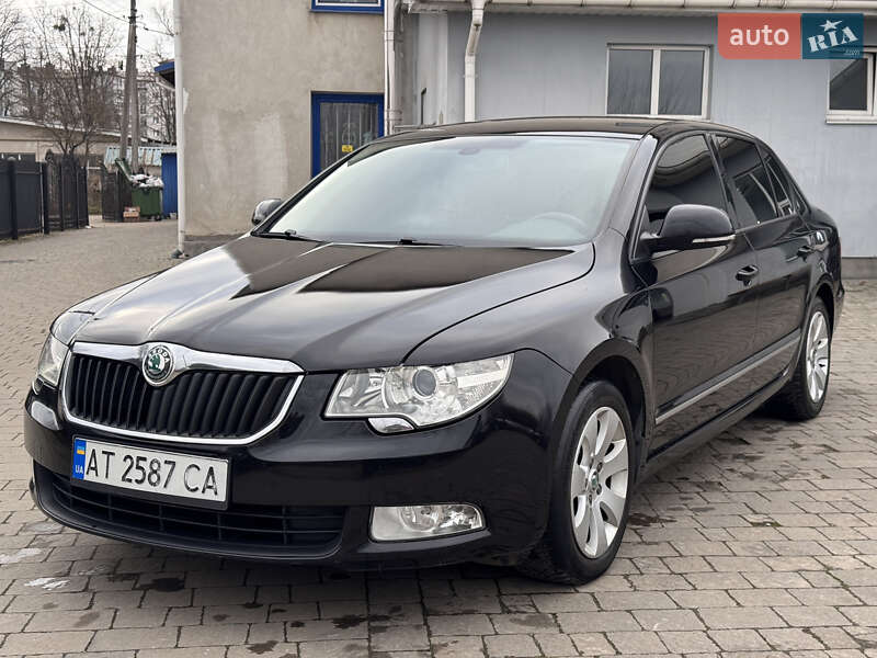 Skoda Superb 2012