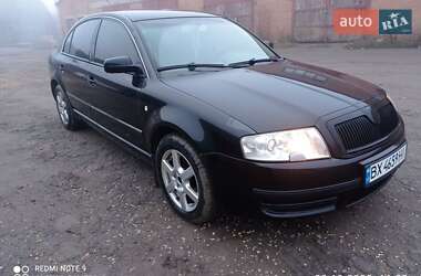 Лифтбек Skoda Superb 2002 в Новой Ушице