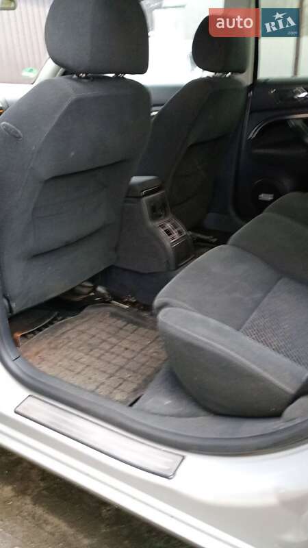 Ліфтбек Skoda Superb 2002 в Славуті