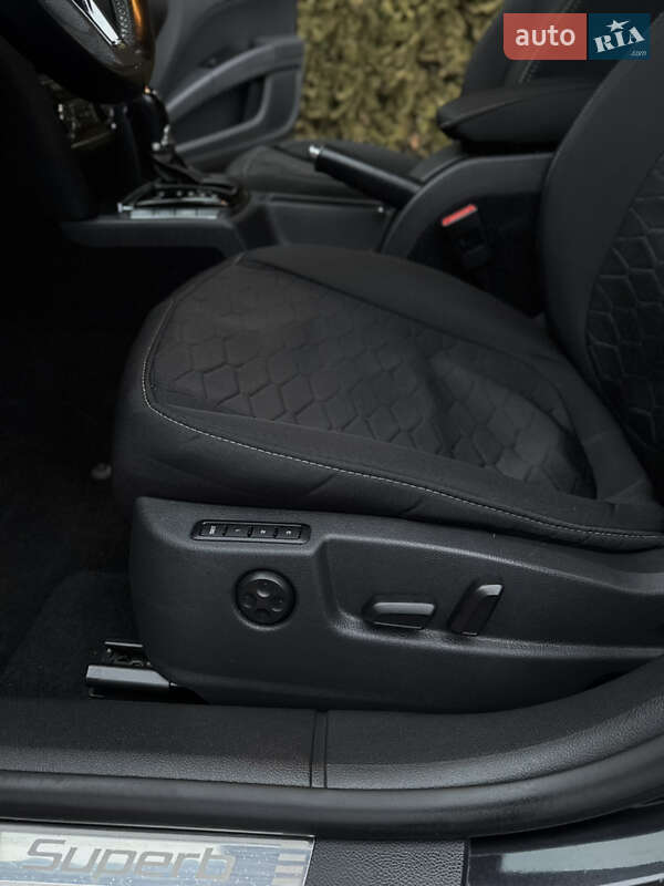 Универсал Skoda Superb 2013 в Тернополе