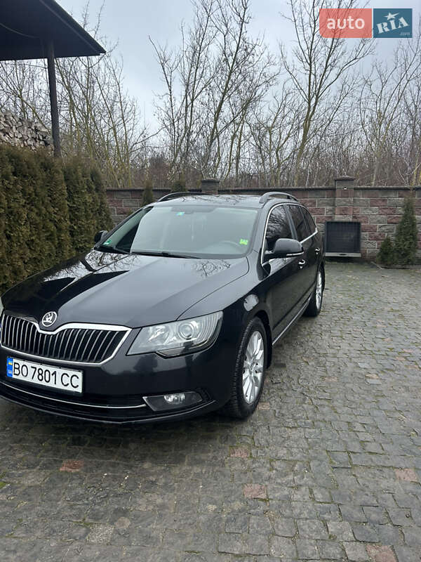 Универсал Skoda Superb 2013 в Тернополе