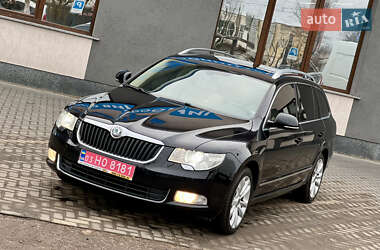 Универсал Skoda Superb 2011 в Житомире