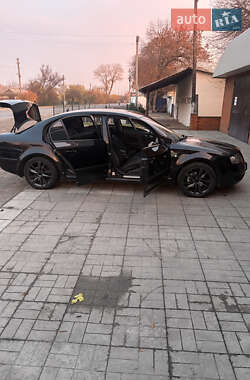 Лифтбек Skoda Superb 2005 в Днепре