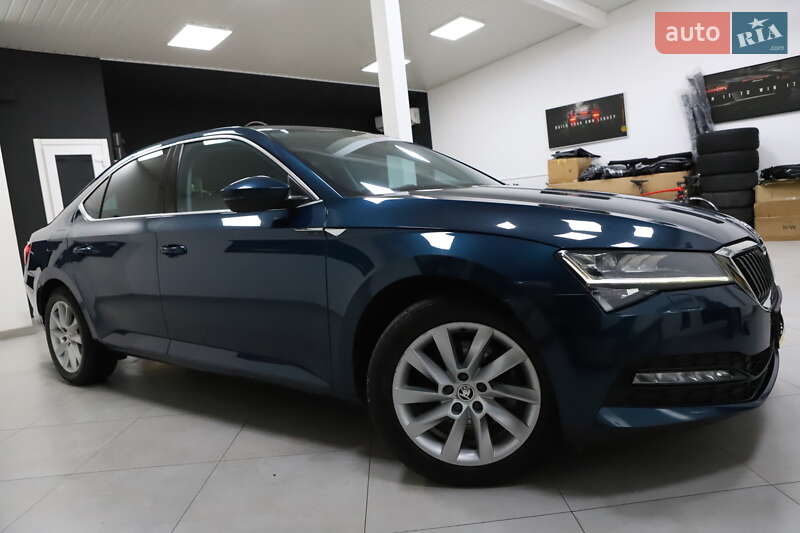 Лифтбек Skoda Superb 2020 в Дрогобыче