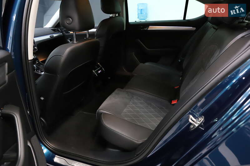 Лифтбек Skoda Superb 2020 в Дрогобыче