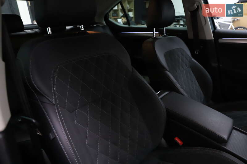 Лифтбек Skoda Superb 2020 в Дрогобыче