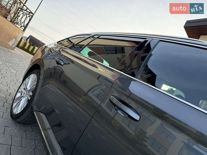 Універсал Skoda Superb 2020 в Дрогобичі