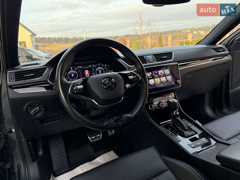 Універсал Skoda Superb 2020 в Дрогобичі