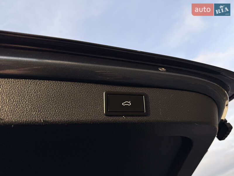 Універсал Skoda Superb 2020 в Дрогобичі