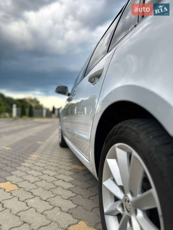 Універсал Skoda Superb 2014 в Іршаві