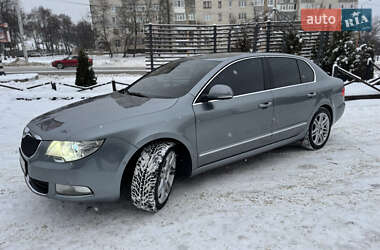Ліфтбек Skoda Superb 2009 в Сумах