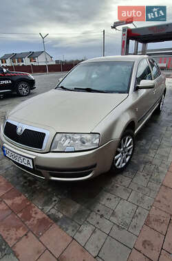 Лифтбек Skoda Superb 2005 в Виноградове