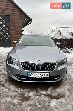 Лифтбек Skoda Superb 2016 в Маневичах