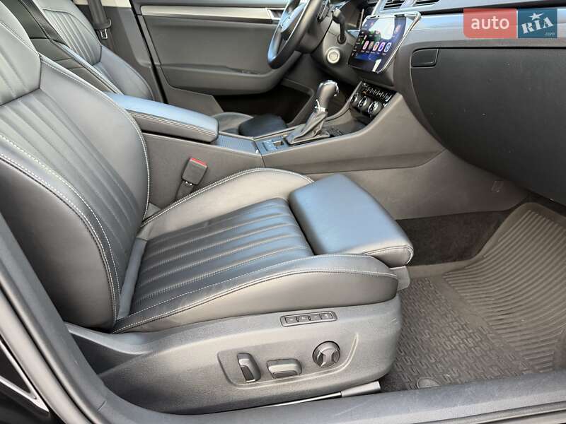 Универсал Skoda Superb 2022 в Луцке
