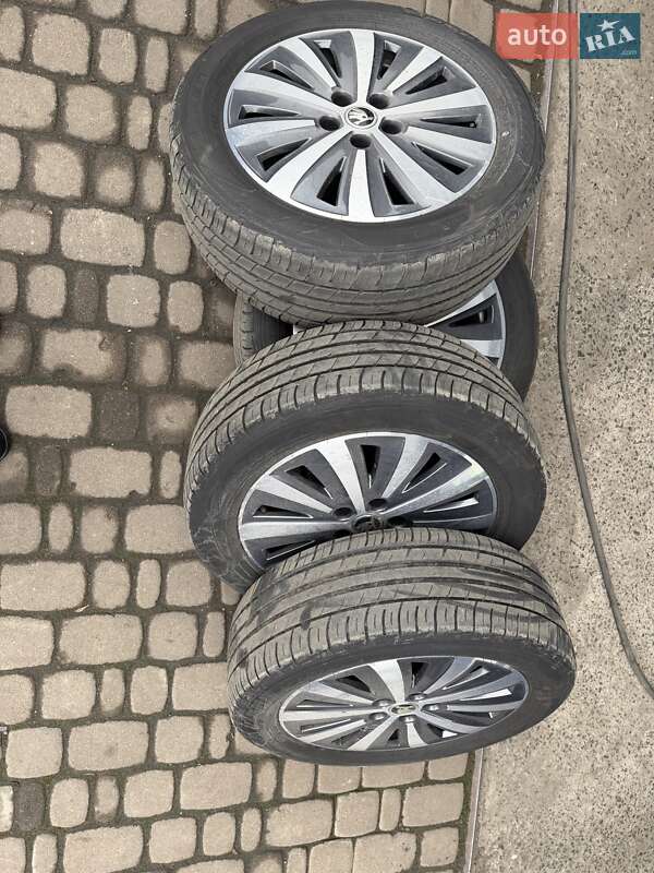 Универсал Skoda Superb 2022 в Луцке