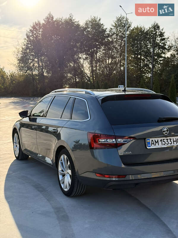 Универсал Skoda Superb 2017 в Звягеле
