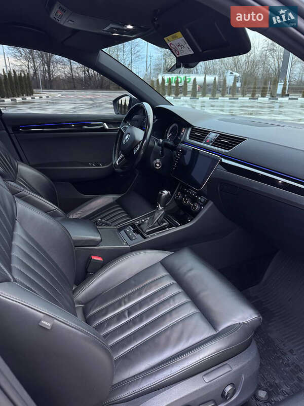 Лифтбек Skoda Superb 2019 в Звягеле