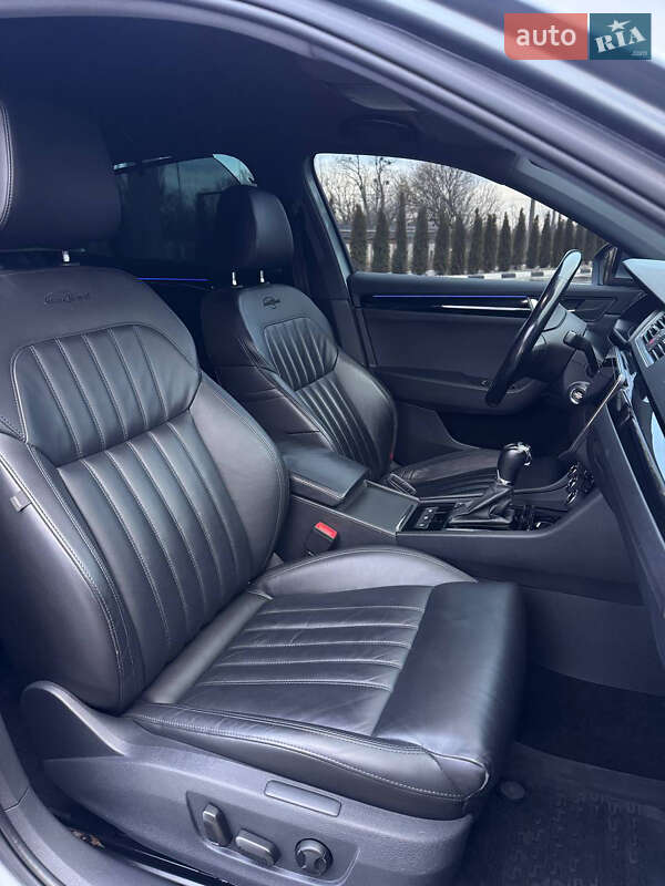 Лифтбек Skoda Superb 2019 в Звягеле