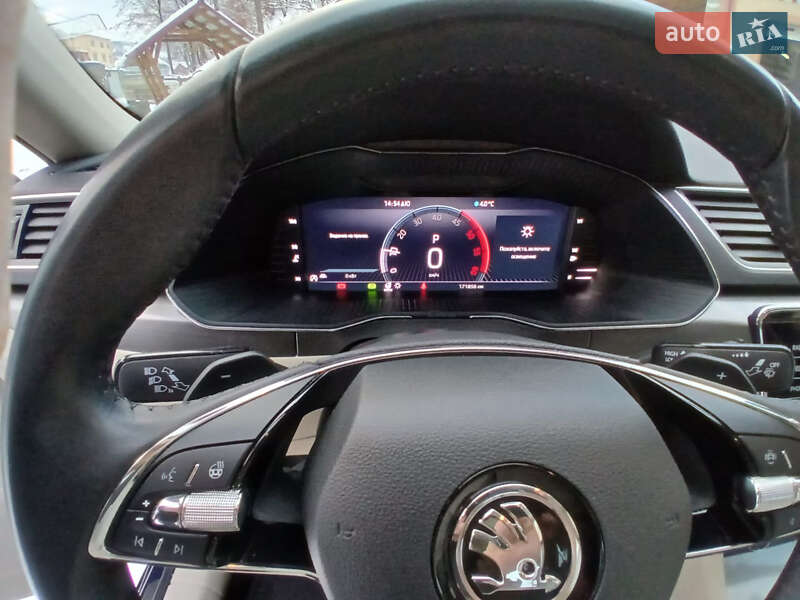 Лифтбек Skoda Superb 2021 в Тячеве