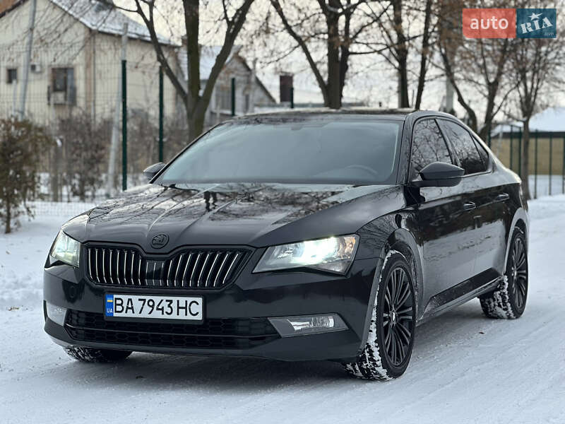 Ліфтбек Skoda Superb 2015 в Дніпрі фото 2 Ліфтбек Skoda Superb 2015 в Дніпрі