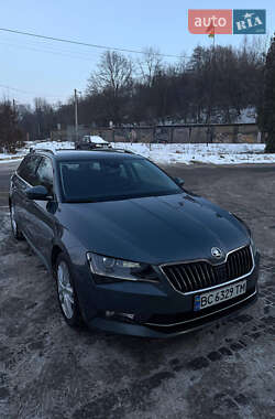 Универсал Skoda Superb 2018 в Львове