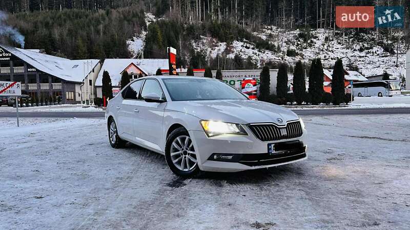 Лифтбек Skoda Superb 2016 в Межгорье