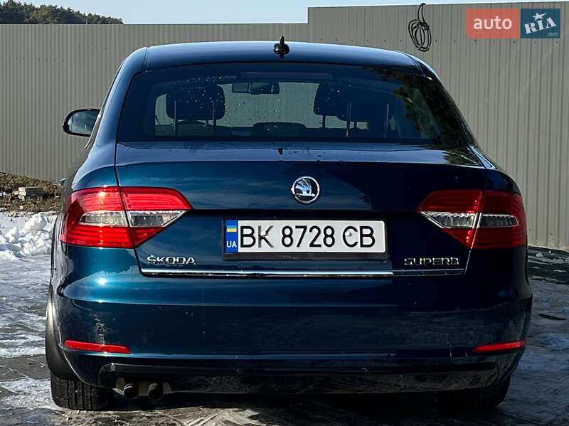 Лифтбек Skoda Superb 2014 в Смыге
