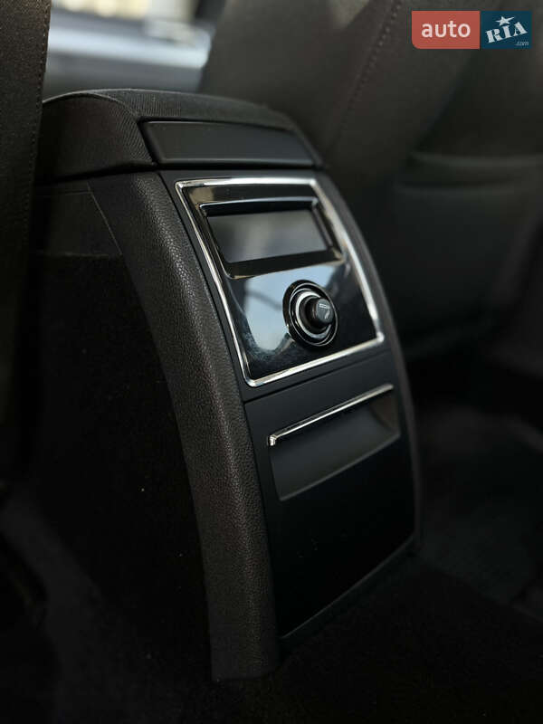 Лифтбек Skoda Superb 2014 в Смыге