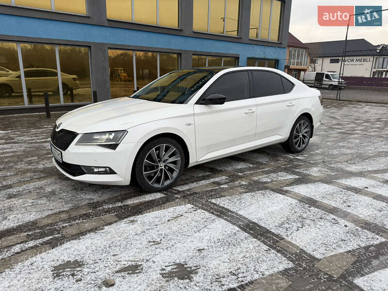 Лифтбек Skoda Superb 2016 в Тячеве
