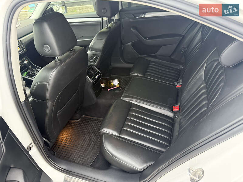 Лифтбек Skoda Superb 2016 в Тячеве