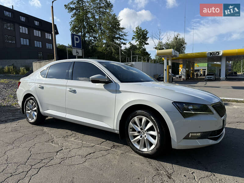 Ліфтбек Skoda Superb 2018 в Києві фото 5 Ліфтбек Skoda Superb 2018 в Києві