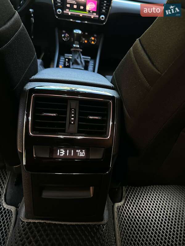 Универсал Skoda Superb 2017 в Виннице фото 55 Универсал Skoda Superb 2017 в Виннице