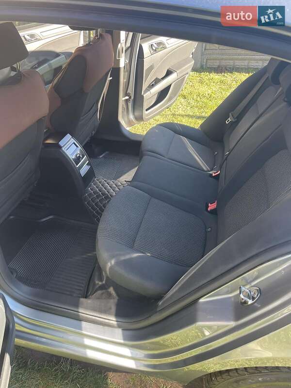 Ліфтбек Skoda Superb 2012 в Жовкві