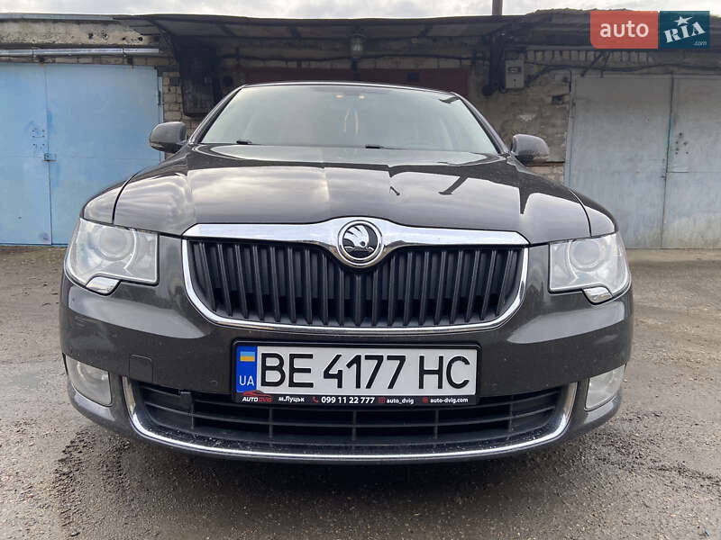 Ліфтбек Skoda Superb 2011 в Южноукраїнську