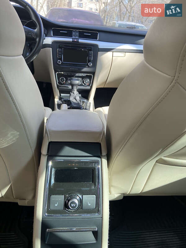 Ліфтбек Skoda Superb 2011 в Южноукраїнську