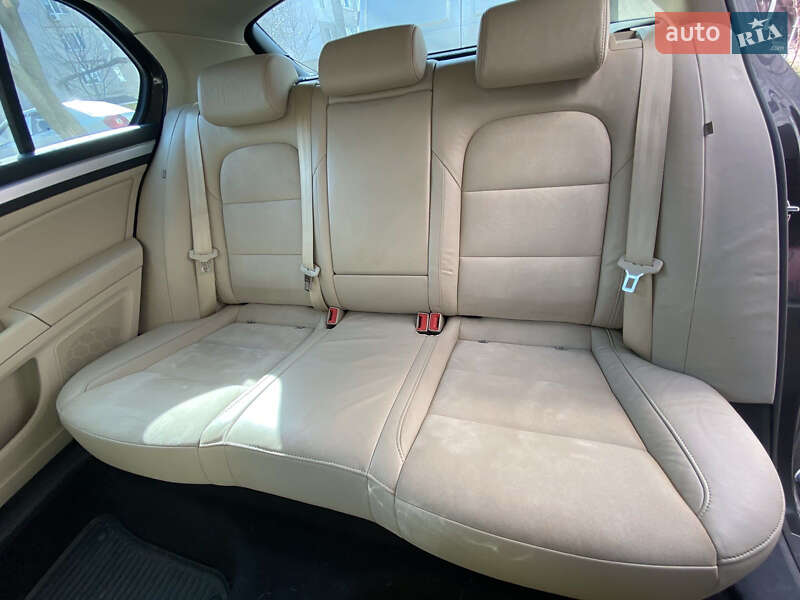 Ліфтбек Skoda Superb 2011 в Южноукраїнську