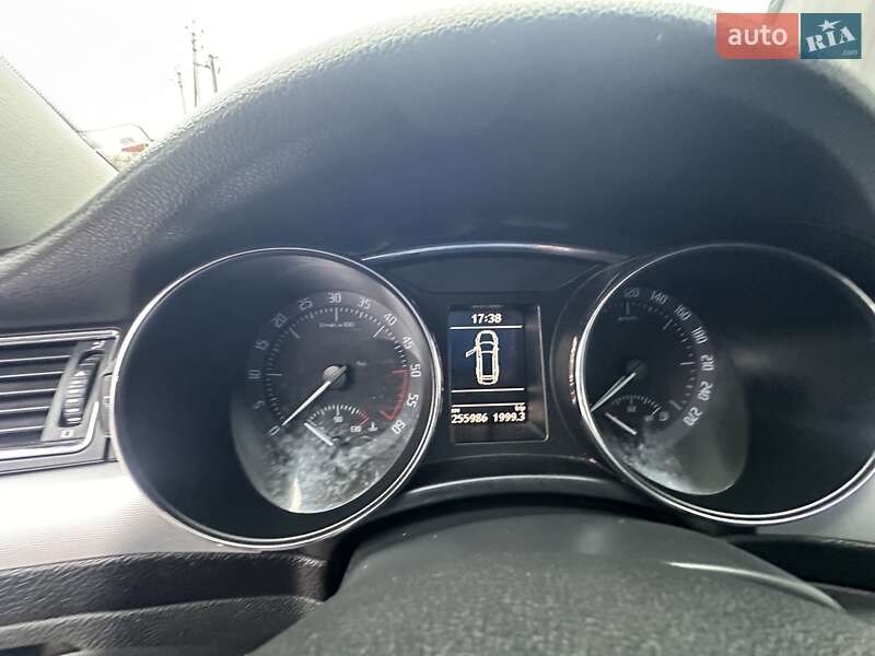 Универсал Skoda Superb 2013 в Тернополе фото 8 Универсал Skoda Superb 2013 в Тернополе