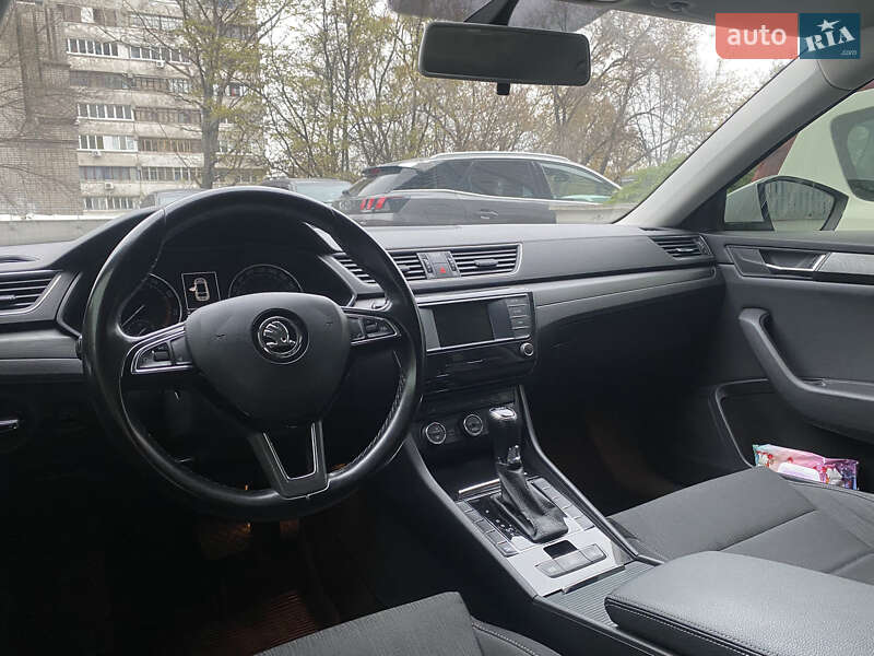 Универсал Skoda Superb 2016 в Днепре