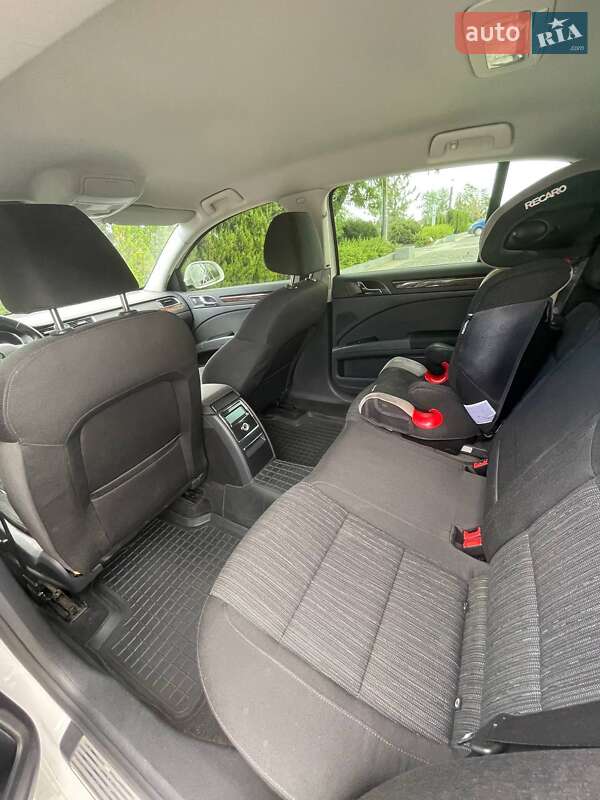 Лифтбек Skoda Superb 2014 в Днепре