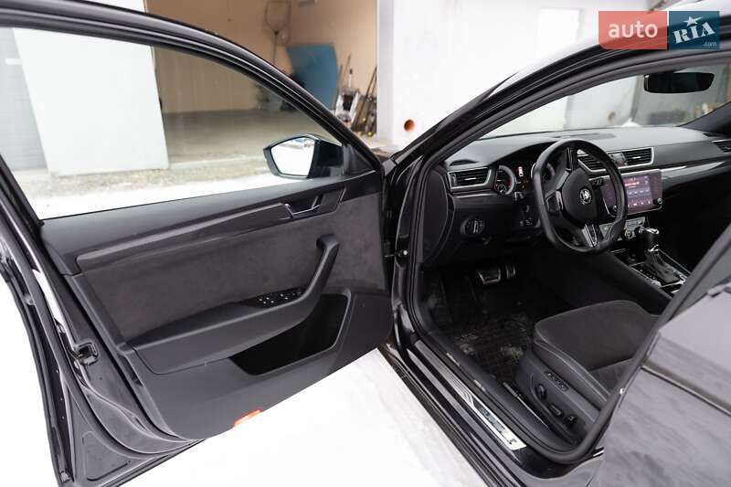 Универсал Skoda Superb 2019 в Самборе