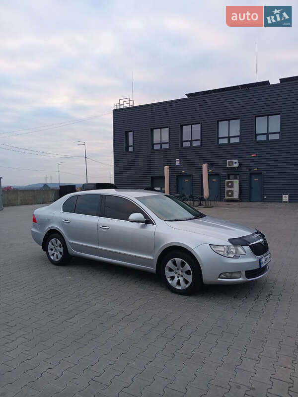 Лифтбек Skoda Superb 2013 в Киеве