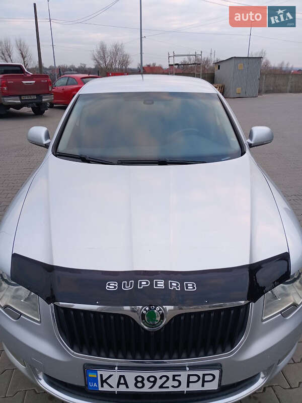 Лифтбек Skoda Superb 2013 в Киеве