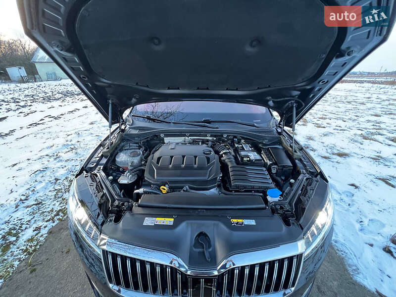 Лифтбек Skoda Superb 2022 в Ровно