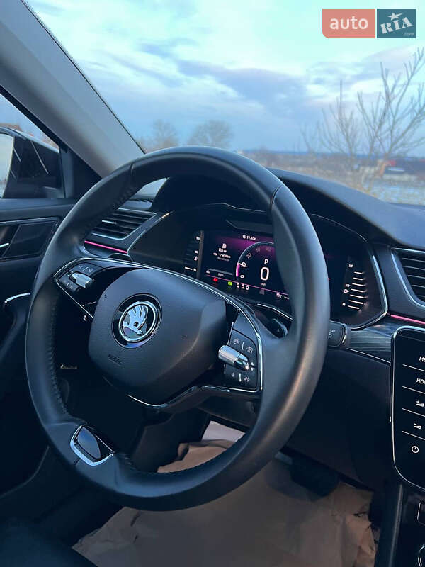 Лифтбек Skoda Superb 2022 в Ровно