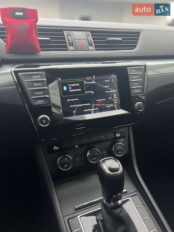 Лифтбек Skoda Superb 2015 в Запорожье